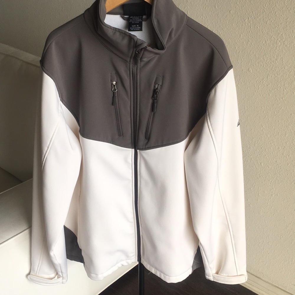 Nwot Snozu Soft Shell Performance Jacket Nwot - image 2